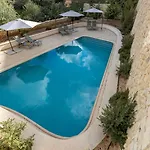 Valley View Pool In St Julians *