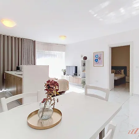 Valley View Pool In St Julians Appartement San Ġiljan